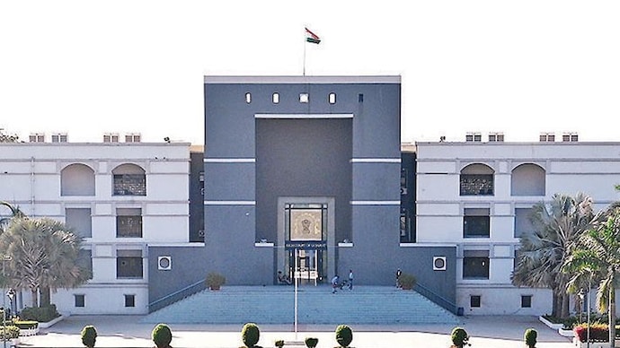 Gujarat court quotes Pink Floyd to cancel old notices: You missed the starting gun - India Today