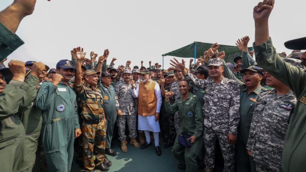 PM Modi with Army