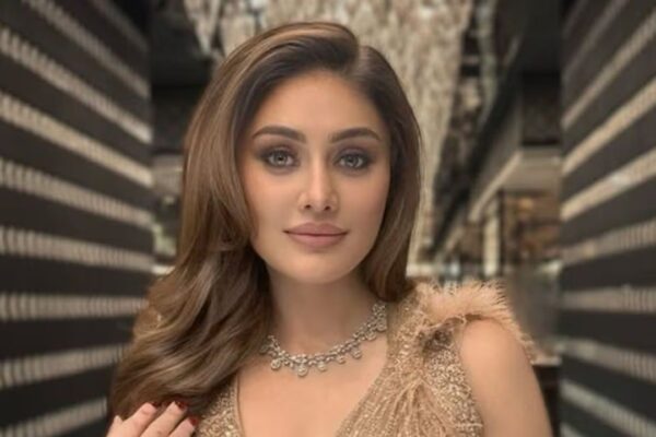 Shefali Jariwala का निधन: ‘Kaanta Laga’ गर्ल की 42 साल की उम्र में दिल का दौरा पड़ने से मौत! Shefali Jariwala