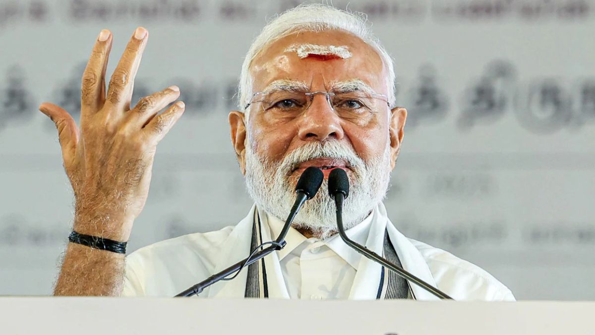 PM Modi Honors Chola Legacy with Commemorative Coin in Tamil Nadu