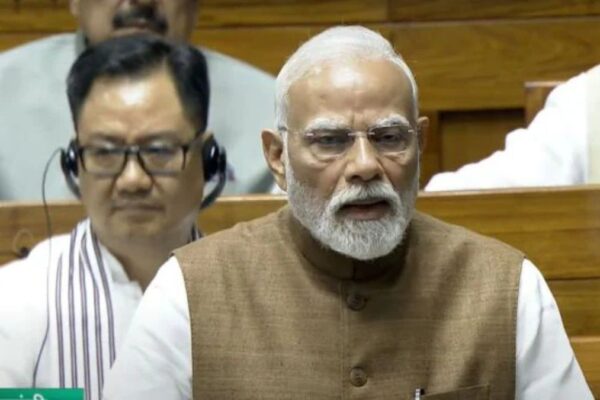Lok Sabha: दुनियाभर का समर्थन मिला लेकिन… कांग्रेस का समर्थन नहीं मिला! ऑपरेशन सिंदूर पर लोकसभा में गरजे PM मोदी PM Modi in Lok Sabha Operation Sindoor