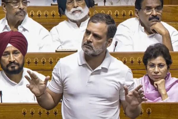 Lok Sabha: राहुल गांधी ने लोकसभा में मोदी को दी चुनौती, बोले- “डोनाल्ड ट्रम्प को झूठा कहने की हिम्मत दिखाएँ!” राहुल गांधी
