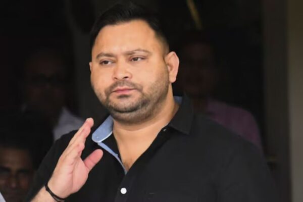 Tejashwi Yadav: क्या तेजस्वी छोड़ देंगे चुनावी मैदान? बिहार चुनाव बहिष्कार की धमकी क्यों है इतनी गंभीर? Tejashwi Yadav