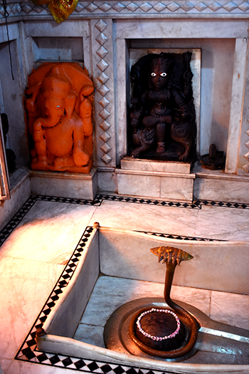 Tryambakeshwar Mahadev Temple, Varanasi
