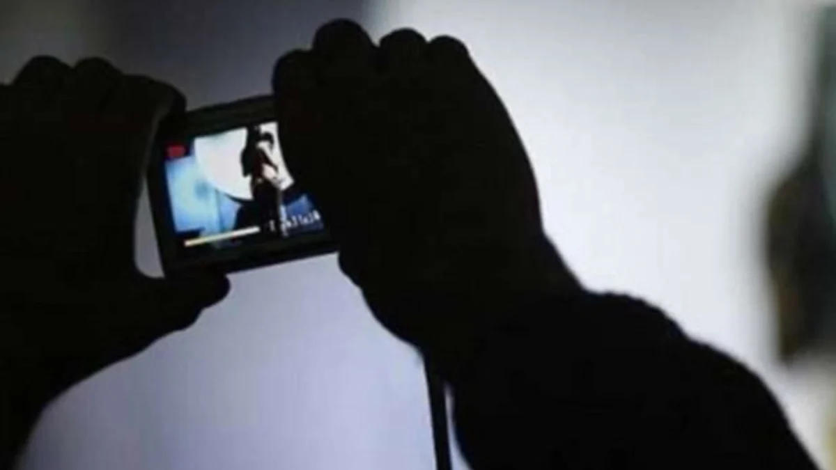 Azamgarh Shocker Man Caught Filming Schoolgirl in Bathroom, 40+ Videos Found