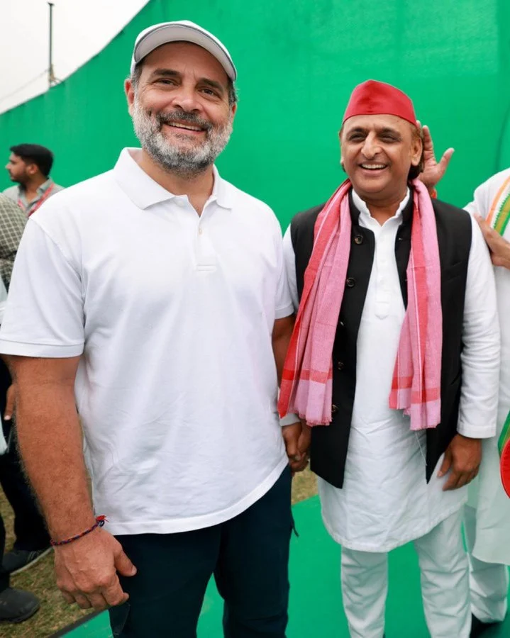 Vote Adhikar Yatra - Akhilesh and Rahul