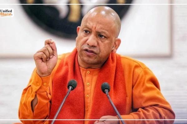 यूपी में जाति पर ‘फुल स्टॉप’! योगी सरकार ने FIR से लेकर रैलियों-गाड़ियों तक ‘जाति’ लिखने पर लगाई रोक; अखिलेश ने उठाएं सवाल CM Yogi Adityanath