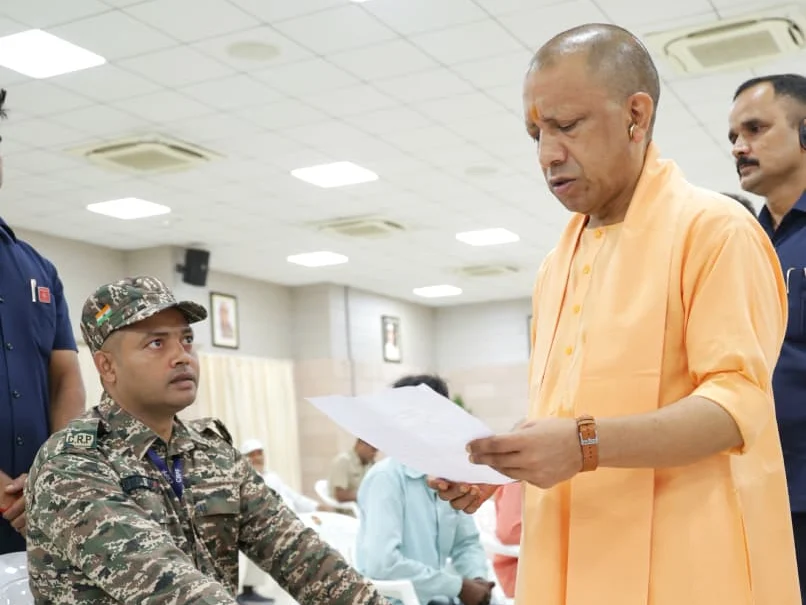 CM Yogi Listens to Public Grievances in Lucknow's Janata Darshan