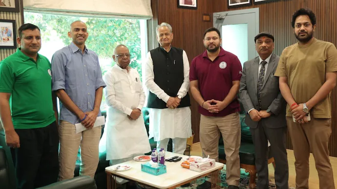 Tejashwi Yadav Named Bihar CM Face by Mahagathbandhan Bihar Election 2025